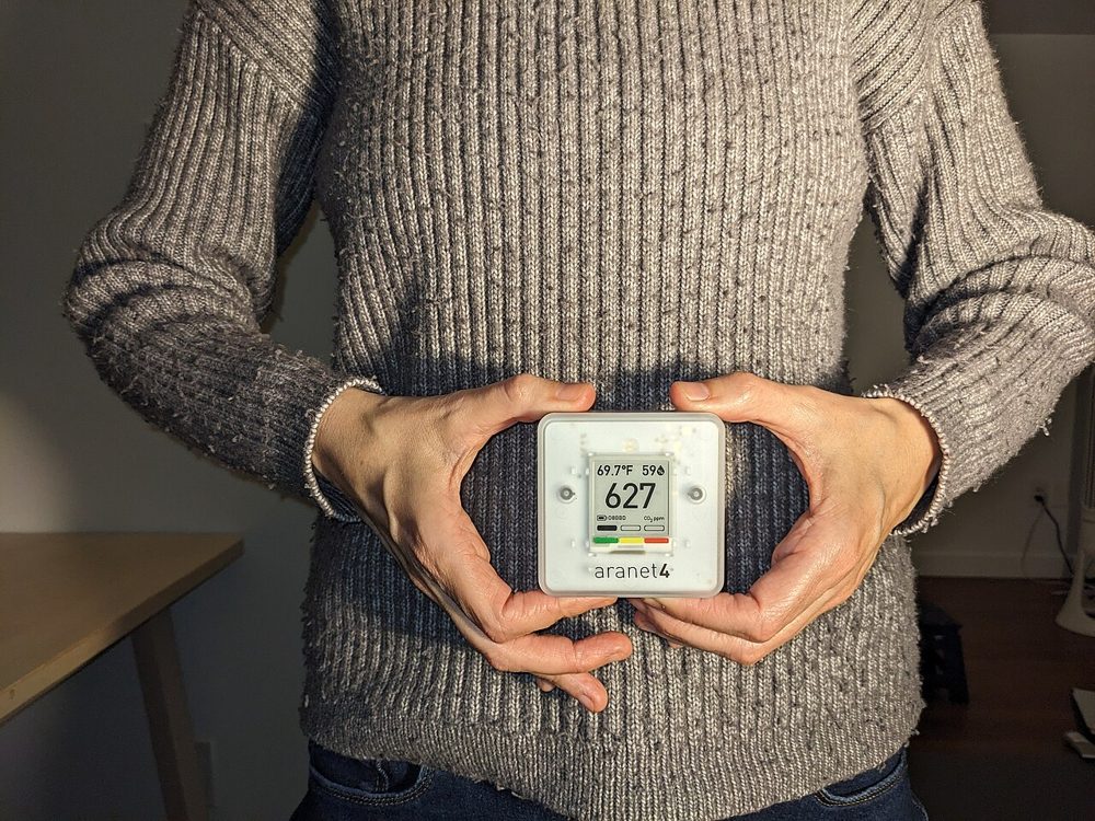 Senzor de CO₂ de încăpere — reacție pentru reglarea ventilației după ocupare